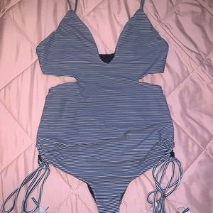 Acacia Greece one piece